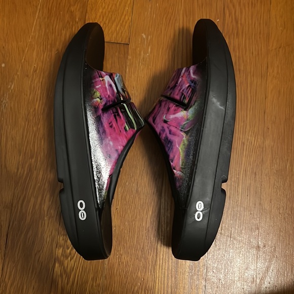 COPY - Oofos Slides - Picture 4 of 5